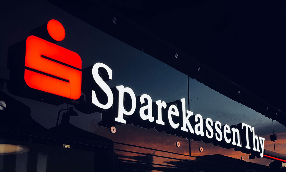 Sparkassen Thy Facadeskilte