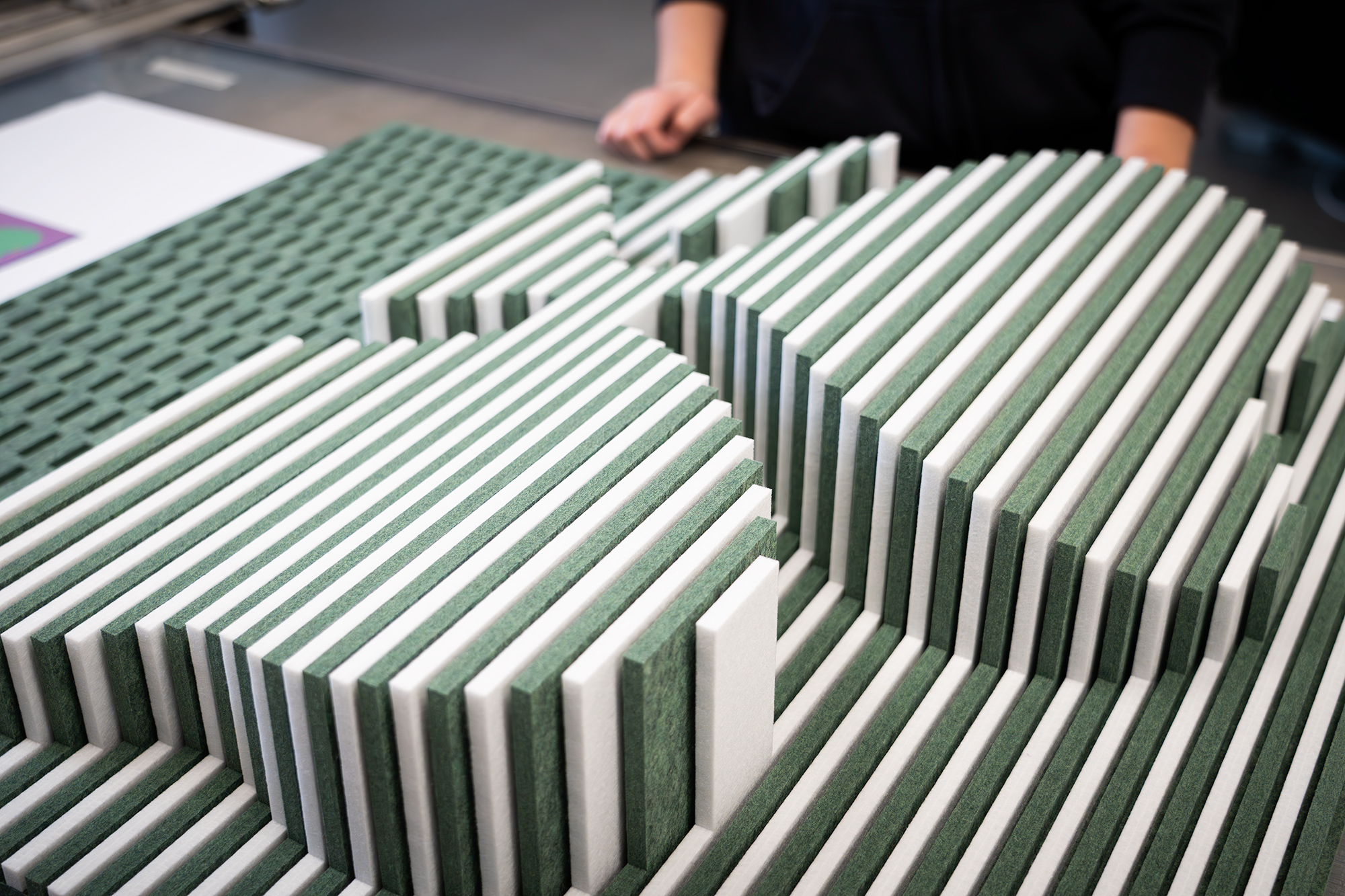 Akustik filt i grøn og hvid