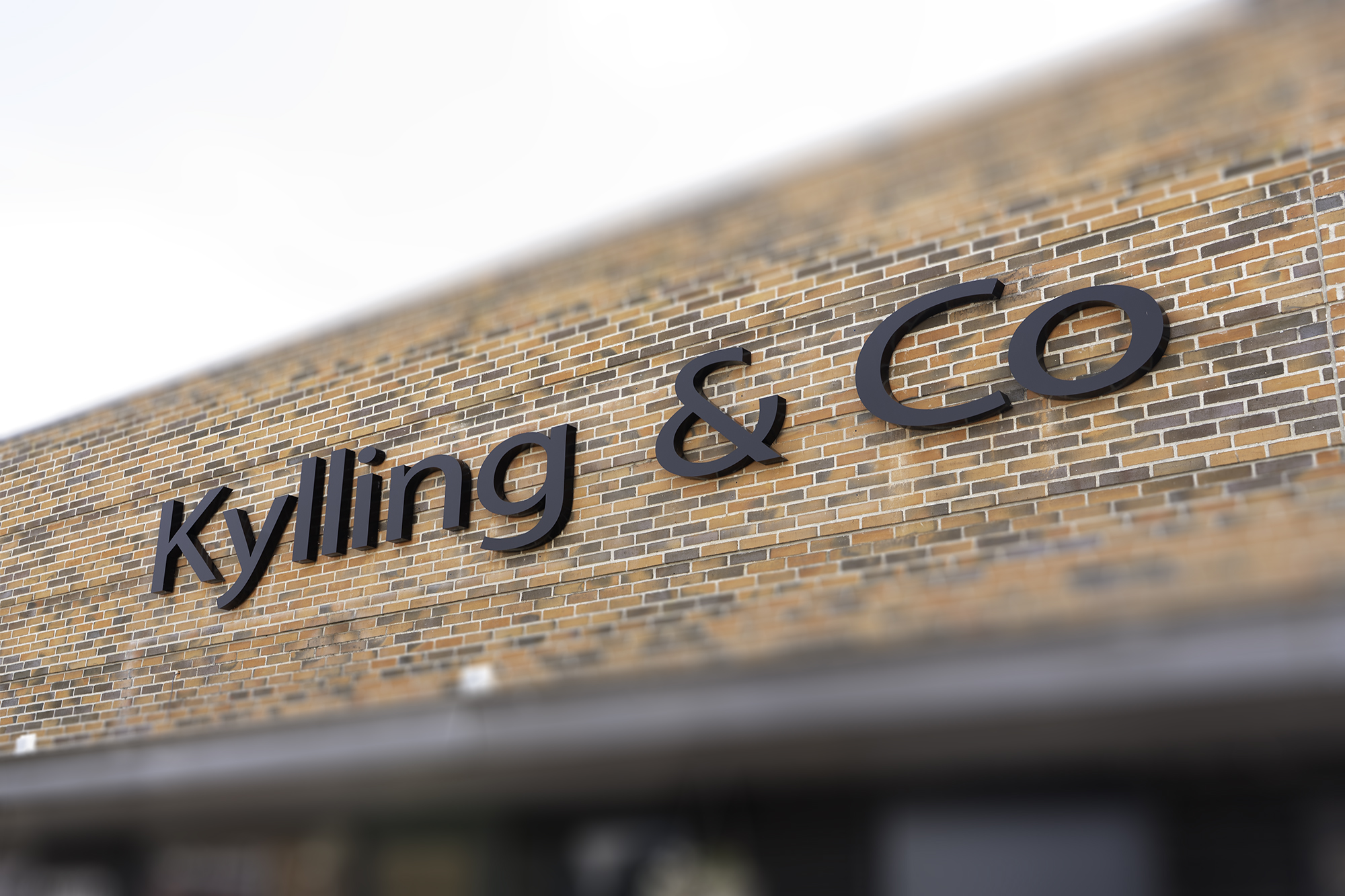 Kylling & Co. nye facadeskilte